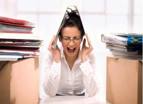 广州东大医院:年轻女子右腹隐痛三月 竟是肠癌作祟